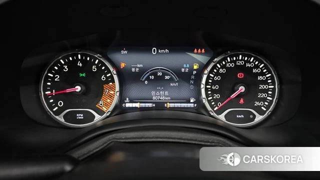 Jeep Renegade id 4737377 из Кореи 18