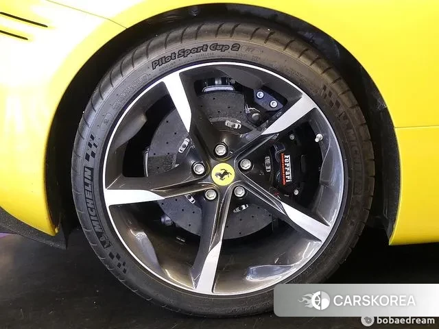 Ferrari SF90 Spider id 3212997 из Кореи 18