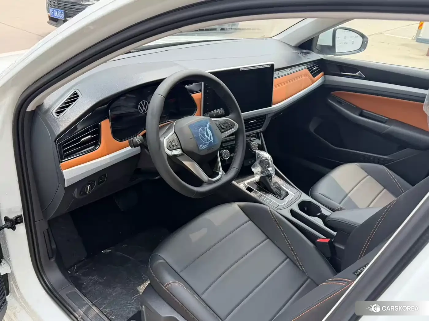 Volkswagen Bora id 4601816 из Китая 11