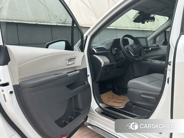 Toyota Grevia id 4257406 из Китая 14