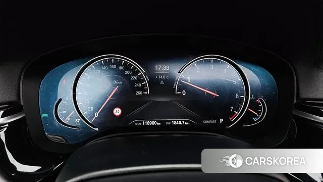 BMW 5 Series (G30) id 3391699 из Кореи 18