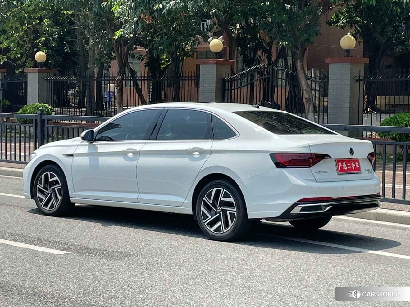 Volkswagen Sagitar id 4419088 из Китая 18