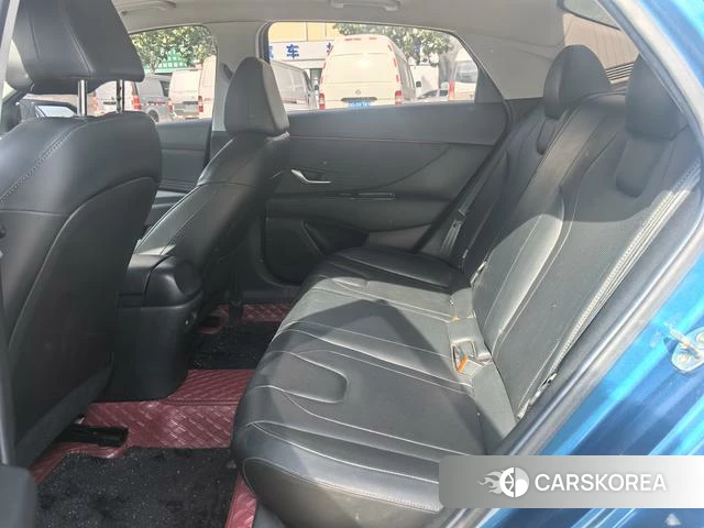 Hyundai Elantra id 4297970 из Китая 8