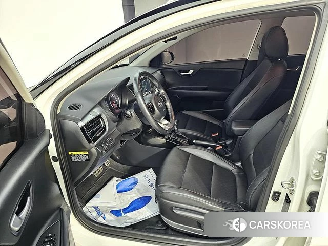 Kia Stonic id 4465615 из Кореи 18