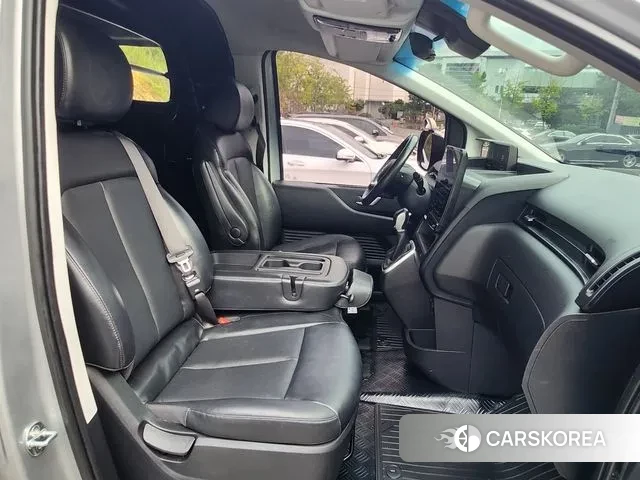 Hyundai Staria id 3154975 из Кореи 18