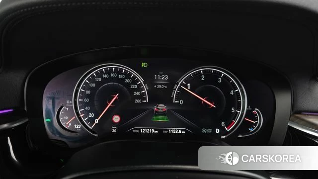 BMW 5 Series (G30) id 4742365 из Кореи 32