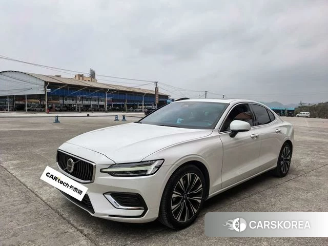 Volvo S60 id 3890112 из Китая 8