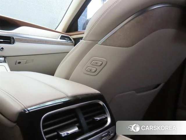 Genesis G90 id 4356330 из Кореи 18