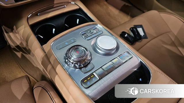 Genesis G90 (RS4) id 4401004 из Кореи 32