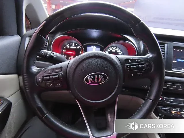 Kia The New Carnival id 3000502 из Кореи 18