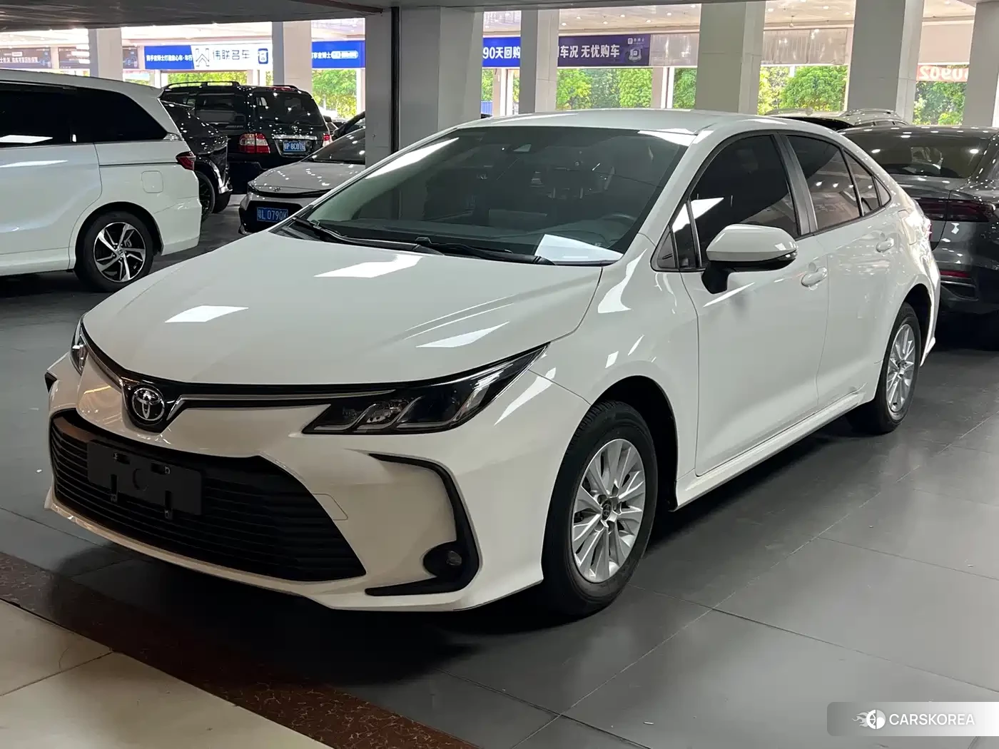 Toyota Corolla id 4576327 из Китая 9