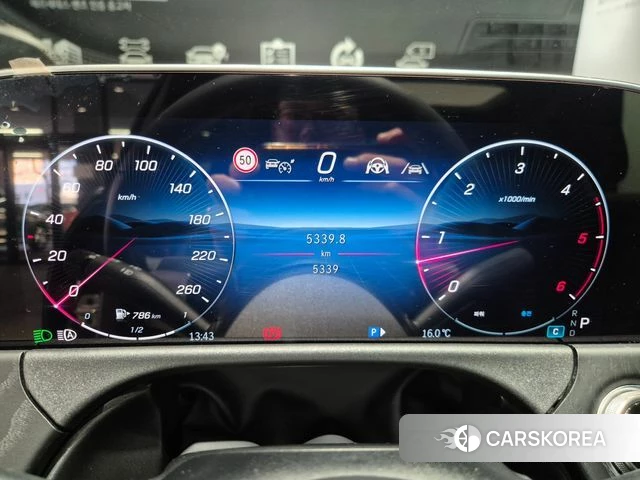 Mercedes-Benz E-Class W214 id 3909289 из Кореи 18