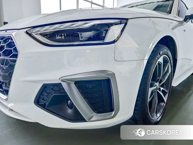Audi A4L id 4348939 из Китая 25