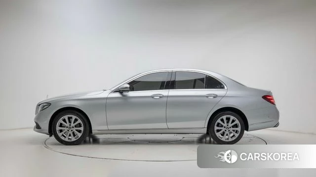 Mercedes-Benz E-Class W213 id 4713468 из Кореи 18