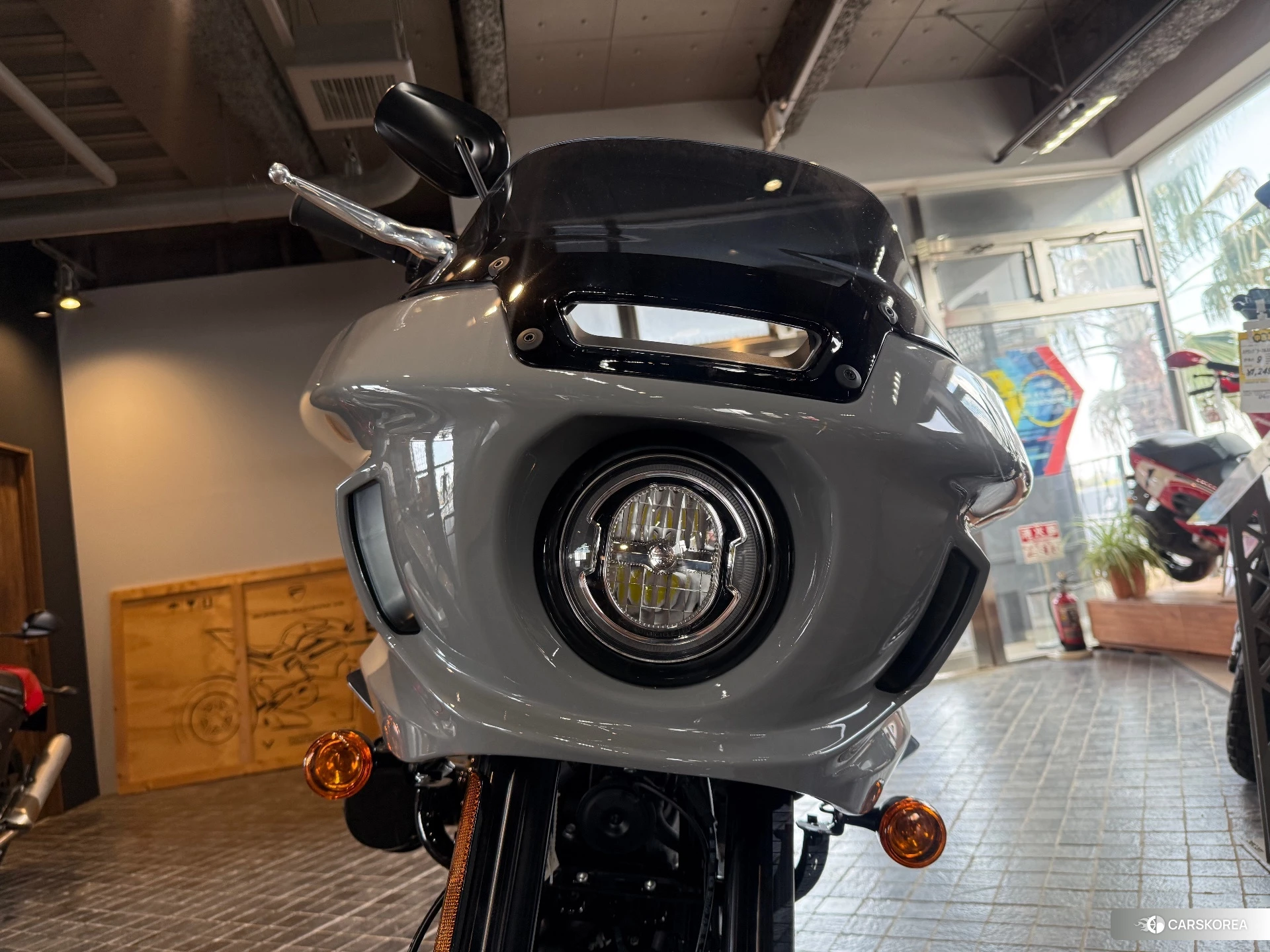 Harley-Davidson Softail Low Rider ST FXLRST1920 id 3950561 из Японии 9