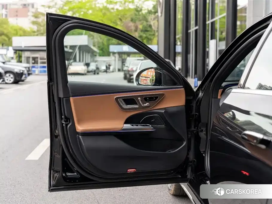 Mercedes-Benz E-Class id 4681225 из Китая 12