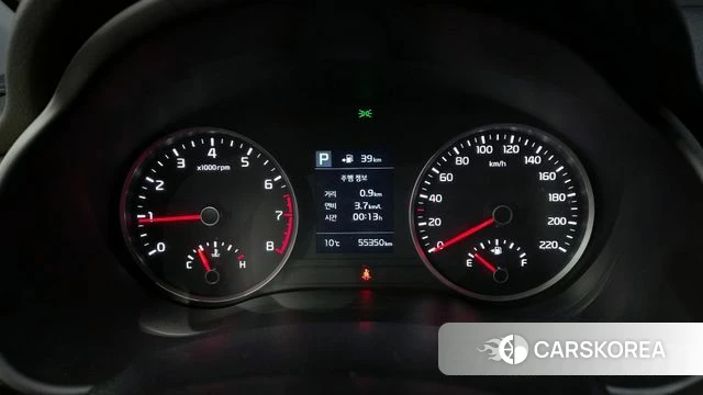 Kia Stonic id 3893418 из Кореи 18