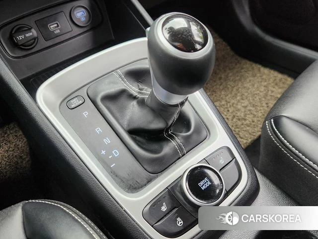 Hyundai Venue id 4310442 из Кореи 17