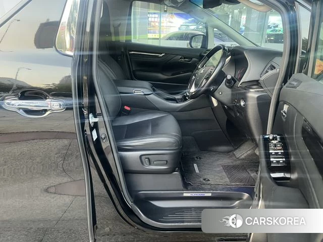 Toyota Elfa id 4182689 из Китая 16