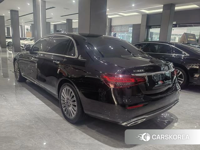 Mercedes-Benz E-class id 4277803 из Китая 8