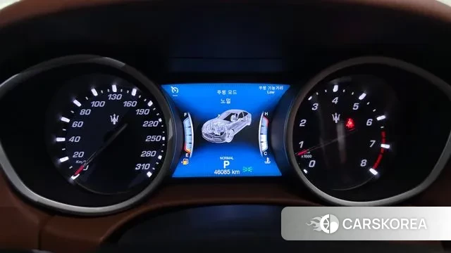 Maserati Ghibli id 3329698 из Кореи 18