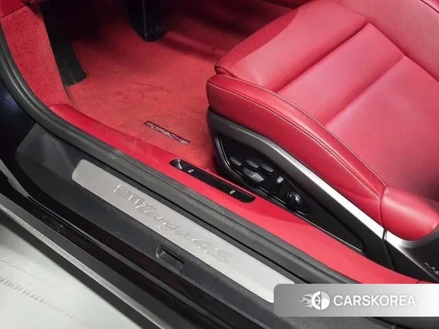 Porsche 911(992) id 3716025 из Кореи 18