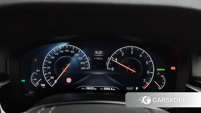 BMW 5 Series (G30) id 3861232 из Кореи 18