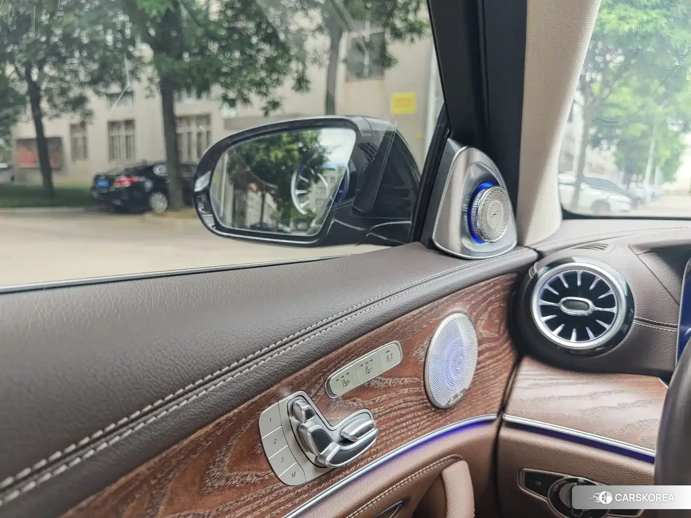 Mercedes-Benz E-Class id 4659802 из Китая 12