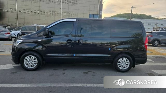 Hyundai The New Grand Starex id 4203139 из Кореи 18