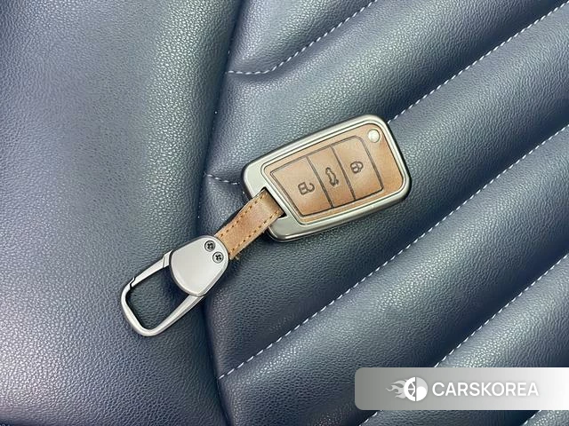 Volkswagen Tuyue id 3890871 из Китая 18