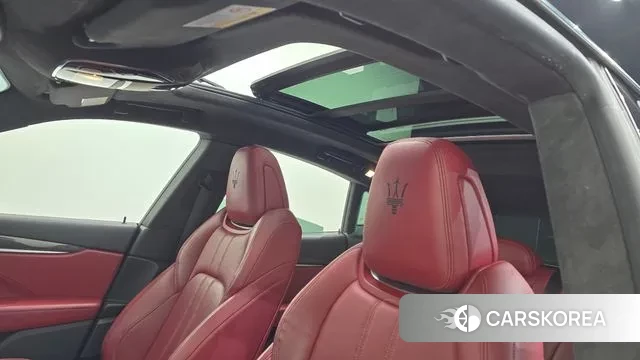 Maserati Levante id 3024829 из Кореи 18