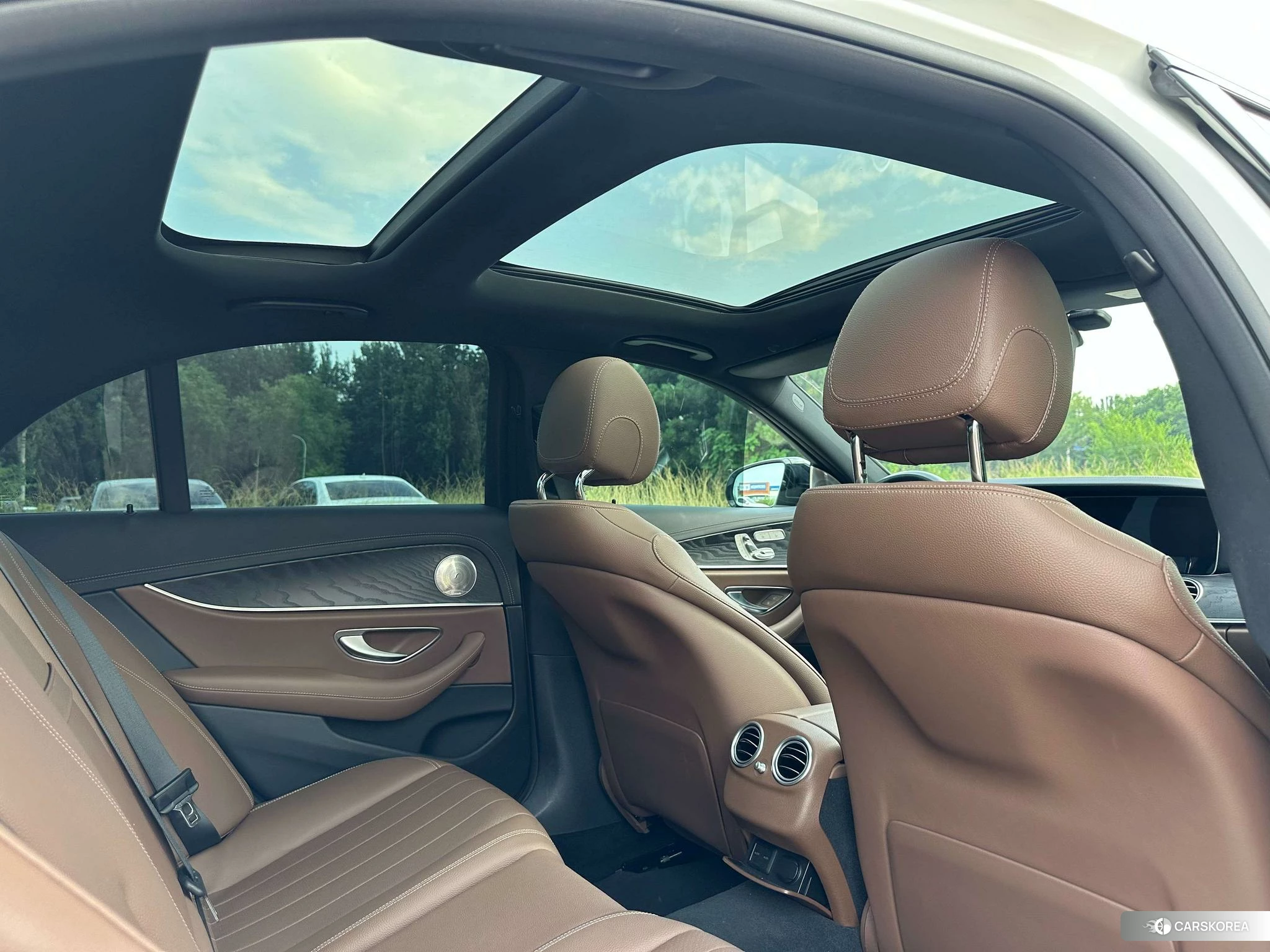 Mercedes-Benz E-Class id 4513579 из Китая 23