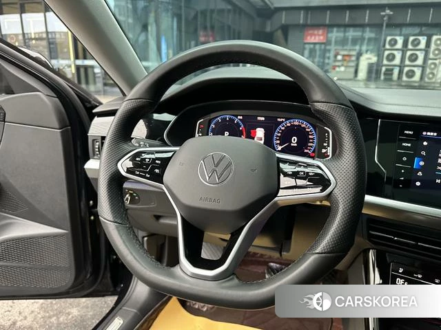Volkswagen Passat id 4261707 из Китая 15