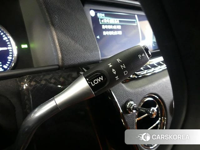 Rolls-Royce Cullinan id 4266333 из Кореи 18
