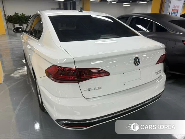 Volkswagen Bora id 4277732 из Китая 14