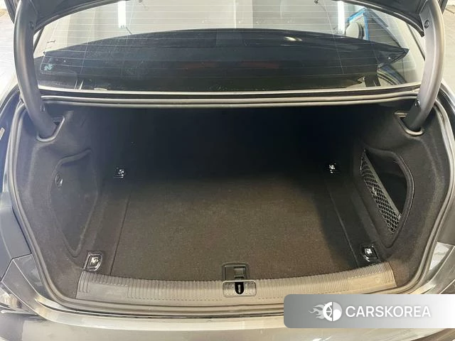 Audi A4L id 4359482 из Китая 13