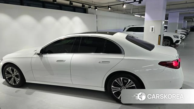 Mercedes-Benz E-Class W214 id 4474288 из Кореи 18