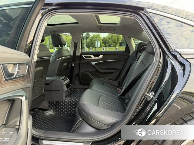Audi A6L id 4297561 из Китая 24