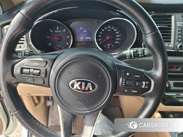 Kia The New Carnival id 4197277 из Кореи 18