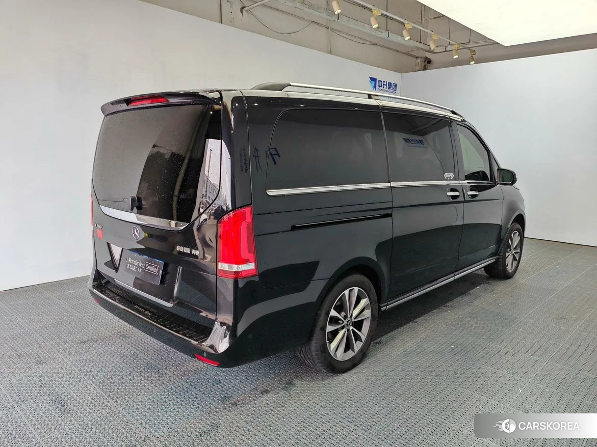 Mercedes-Benz V-class id 4455816 из Китая 21