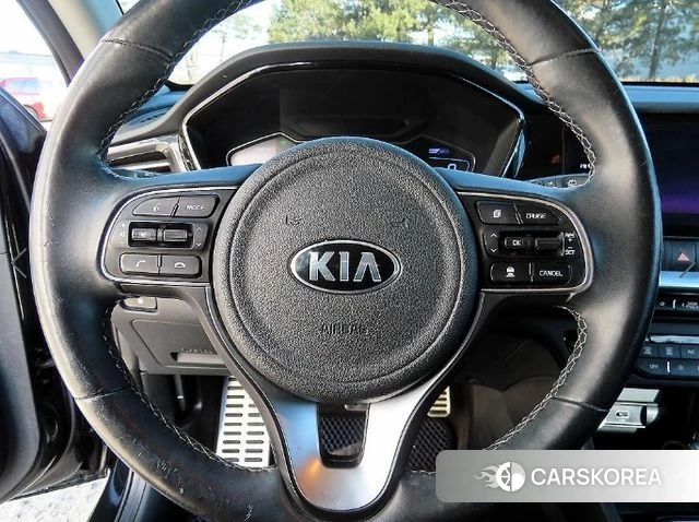 Kia The New Niro id 3920972 из Кореи 18