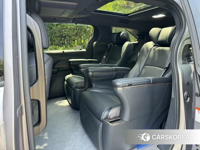 Toyota Grevia id 4335085 из Китая 17