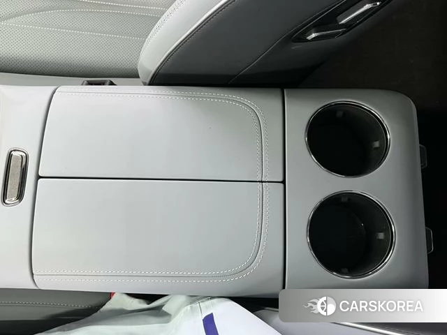 Geely Galaxy Galaxy E8 id 4190498 из Китая 16