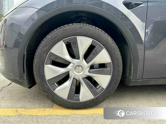 Tesla Model Y id 3919218 из Китая 17