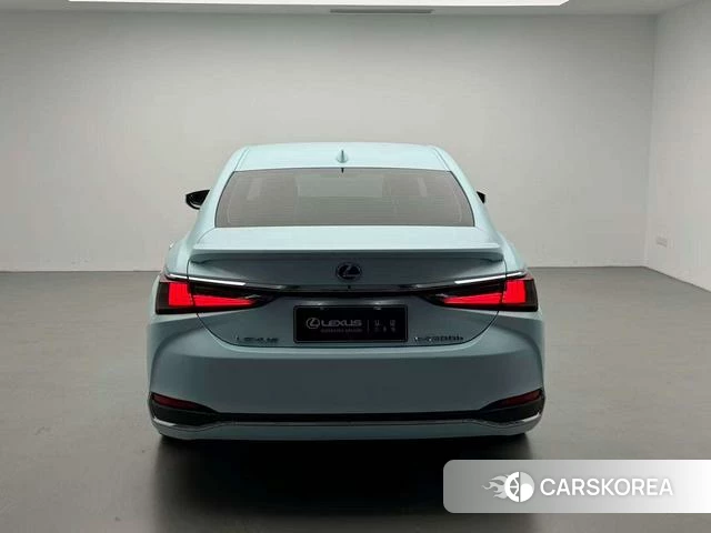 Lexus ES id 4222184 из Китая 15