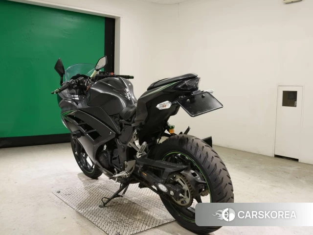 Kawasaki NINJA 250 id 4387047 из Японии 8