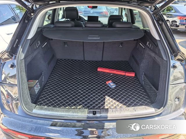 Audi Q5L id 4329186 из Китая 13