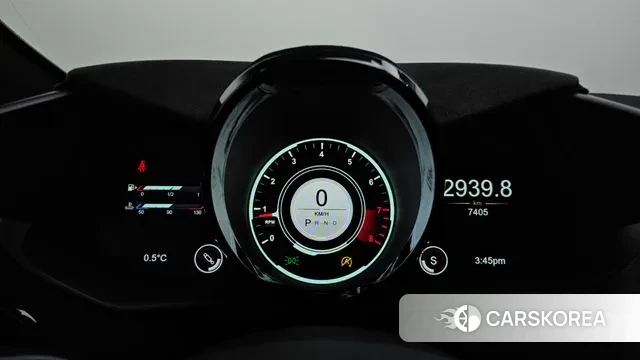 Aston Martin Vantage 2nd Generation id 3612467 из Кореи 18