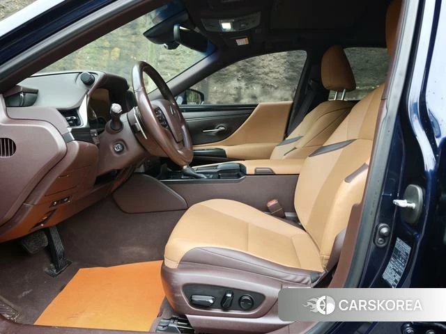 Lexus ES id 4392098 из Китая 9
