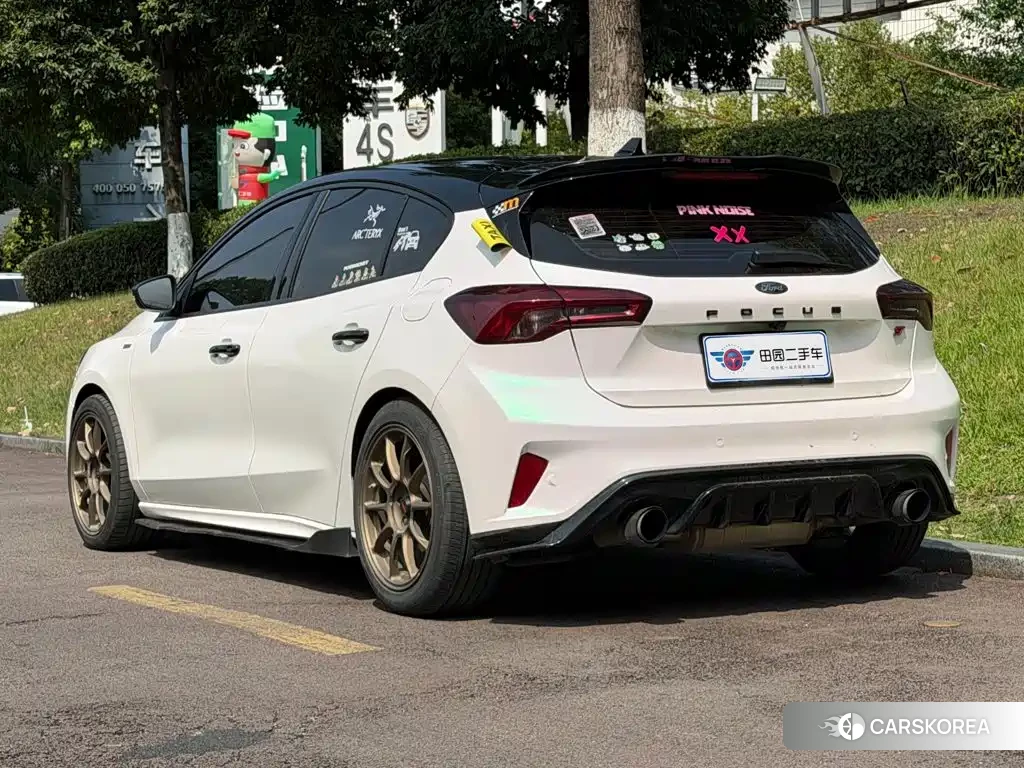 Ford Focus id 4599588 из Китая 12